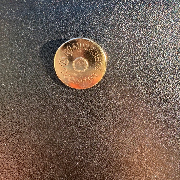 EUC GG Blondie Medium top handle bag (Read Description) - Picture 5 of 10